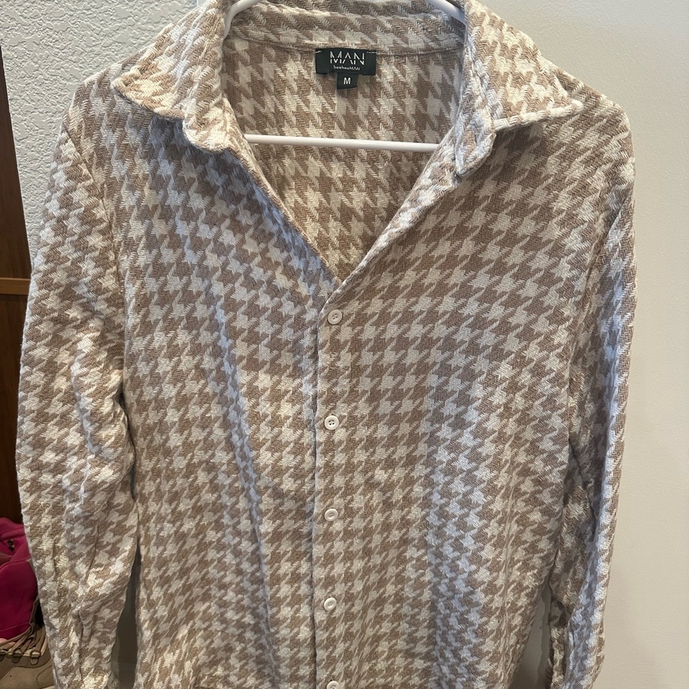 BooHoo Man- Houndstooth Beige and White Men's Shirt
